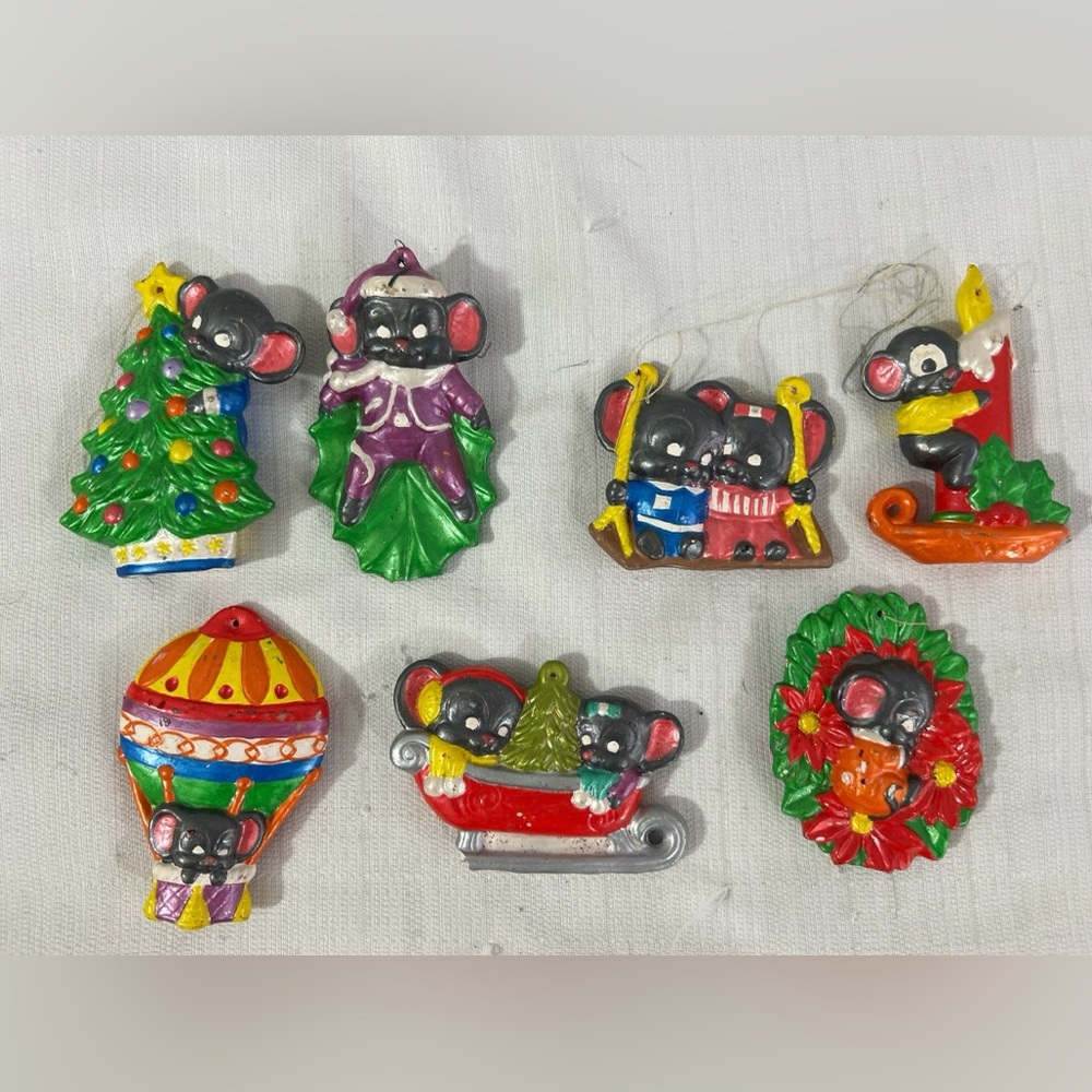Vintage Albertas ceramic‎ mouse ornaments